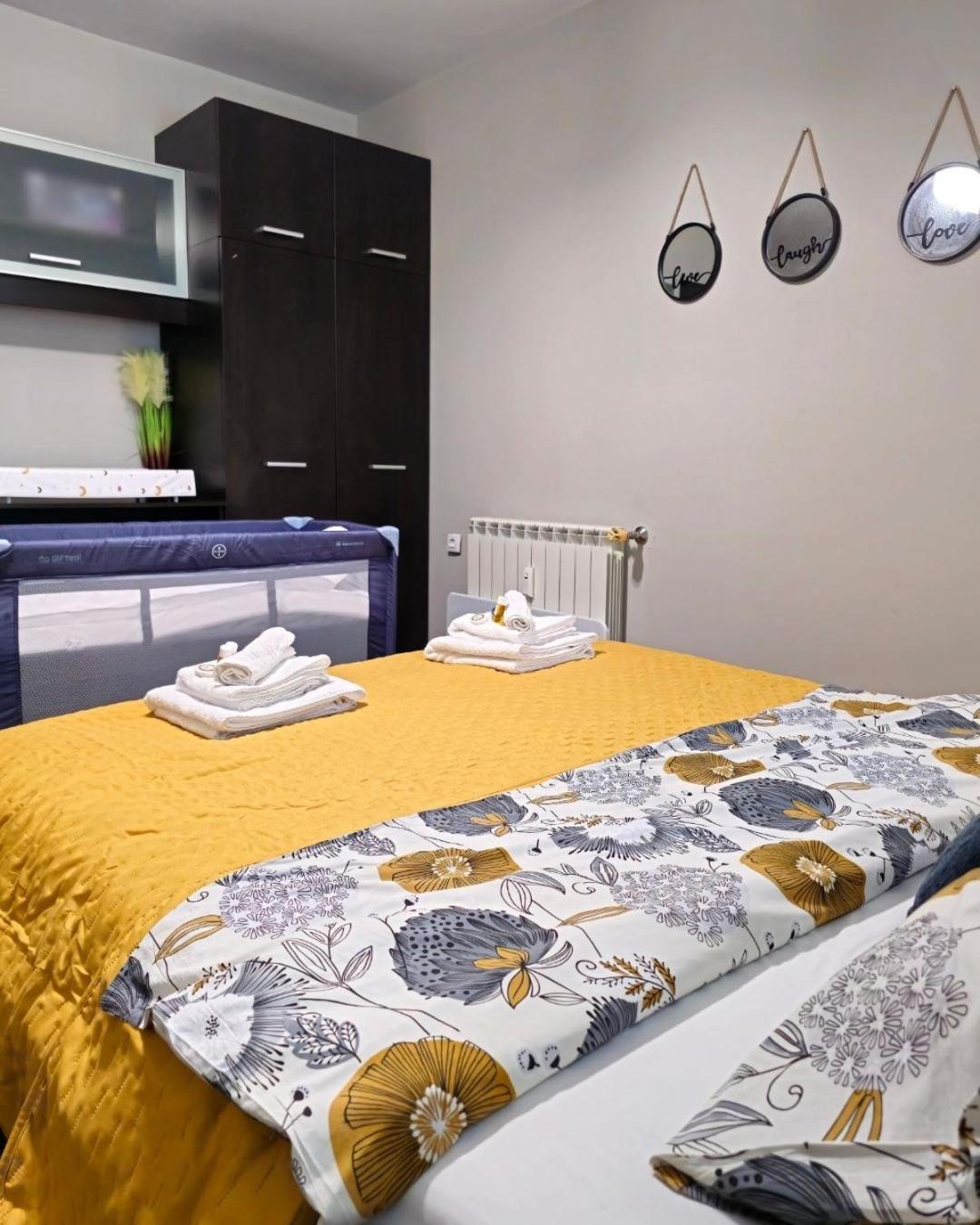 Rea Mladost - Easy Access To Metro, Ideal Location София Екстериор снимка